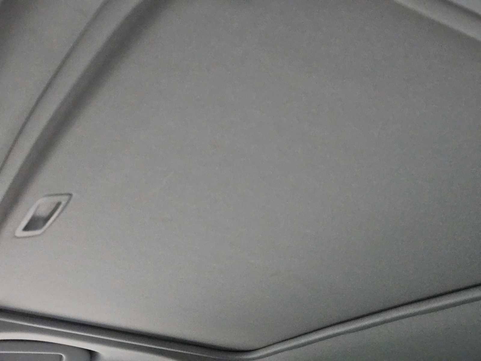 Used 2019 Toyota Camry SE w/ Sunroof Package image 24