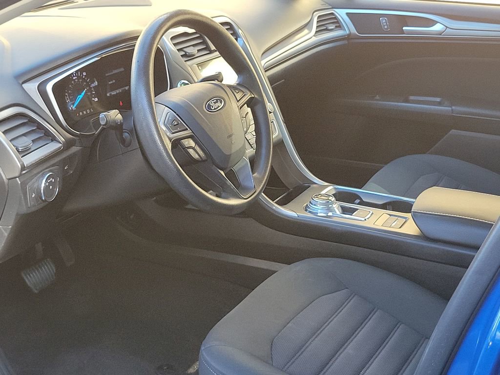 Used 2019 Ford Fusion SE image 17