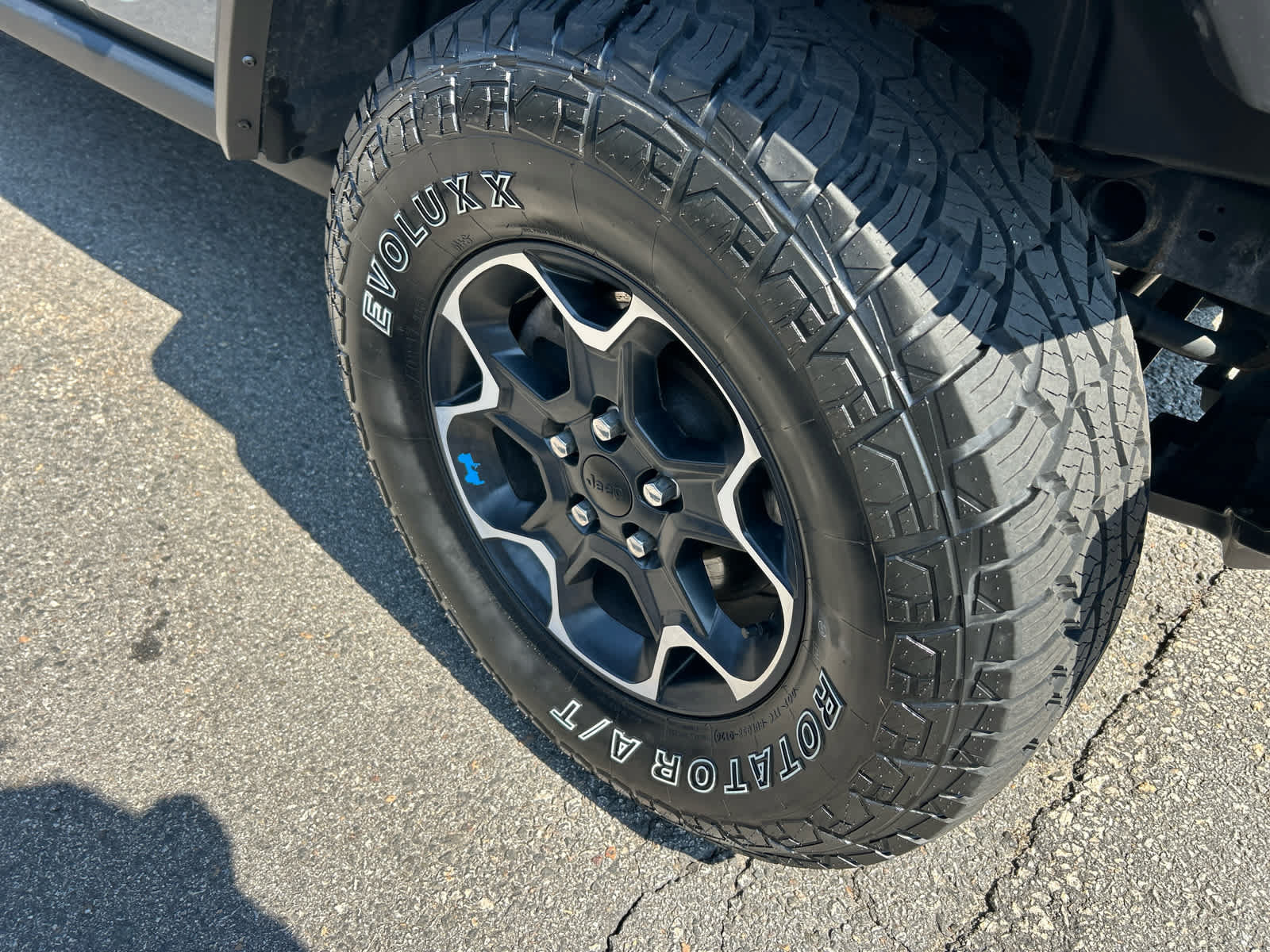 Used 2023 Jeep Wrangler Unlimited Rubicon 4xe w/ Cold Weather Group AWD/4WD image 15