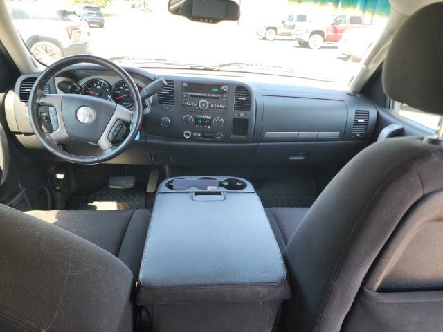 Used 2011 GMC Sierra 3500 SLE w/ SLE Preferred Package image 18