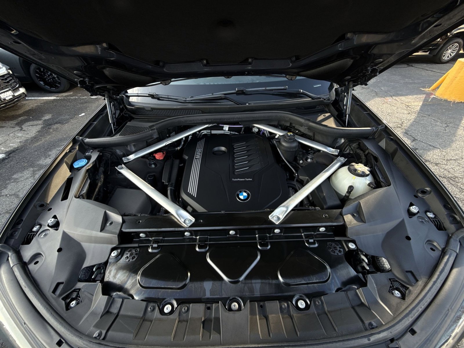 Used 2022 BMW X7 xDrive40i w/ Executive Package image 29