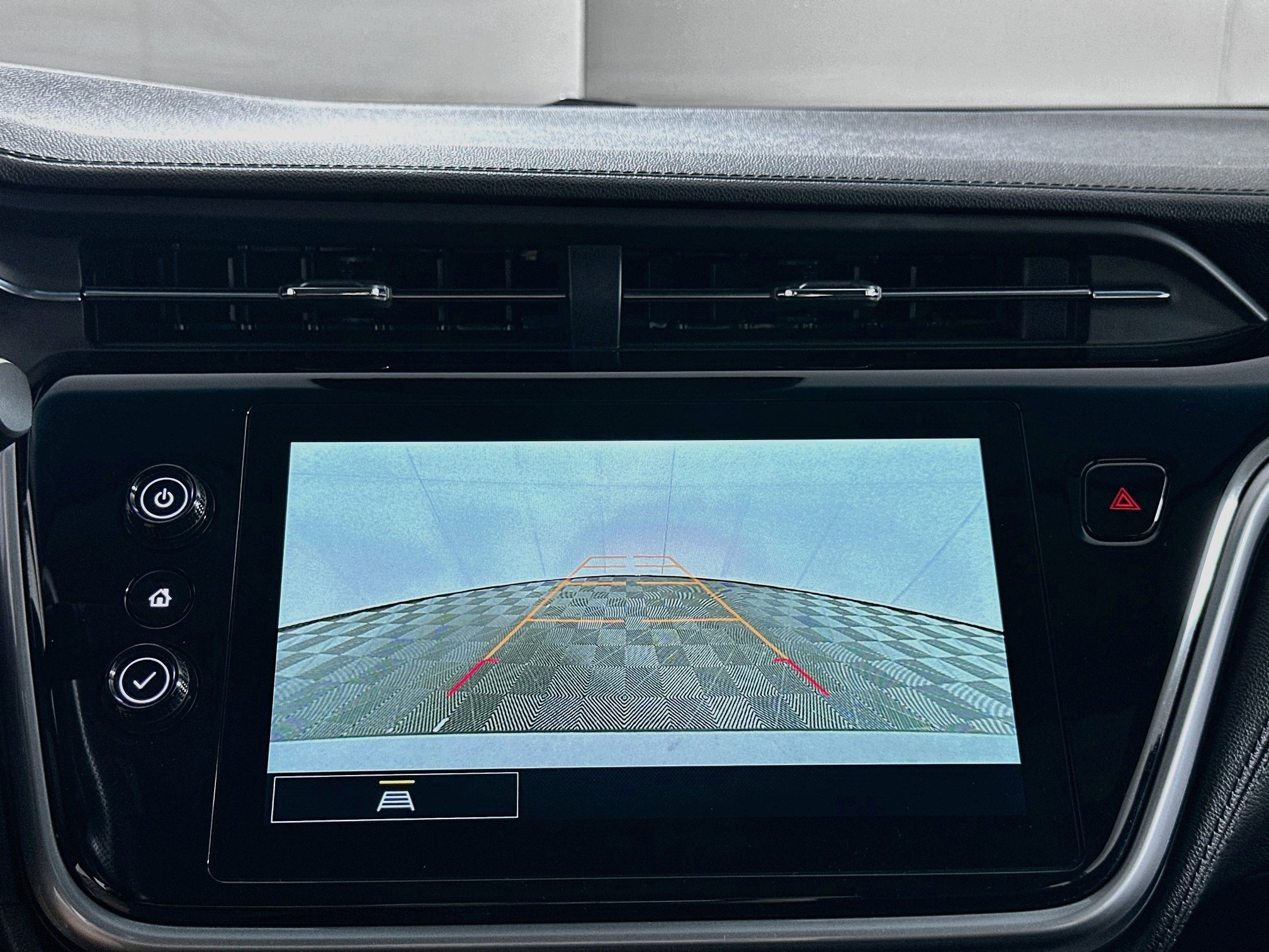 Used 2023 Chevrolet Bolt LT FWD image 21