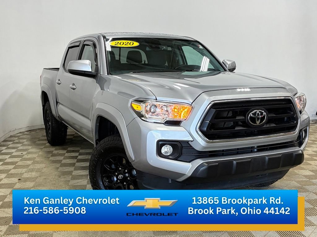 Used 2020 Toyota Tacoma SR5 AWD/4WD image 3