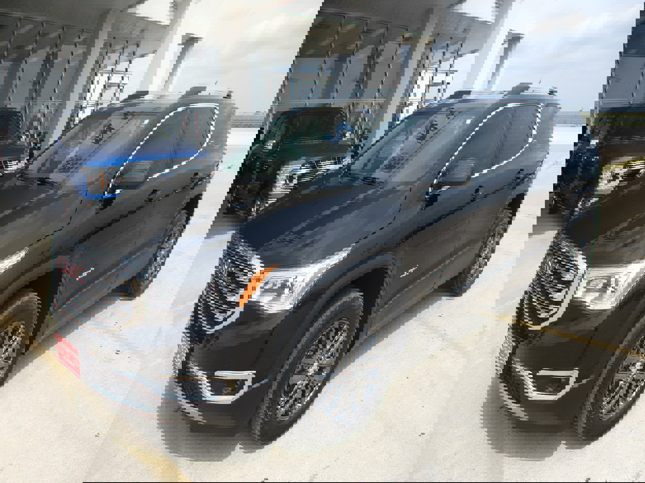 Used 2017 GMC Acadia SLT image 2