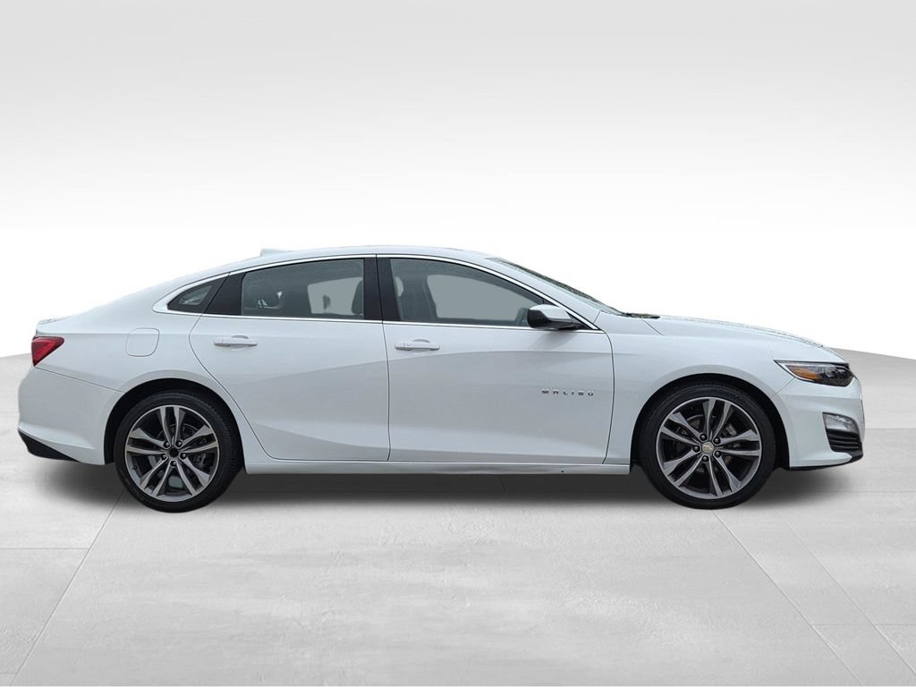 Used 2023 Chevrolet Malibu LT w/ Driver Confidence Package FWD image 5