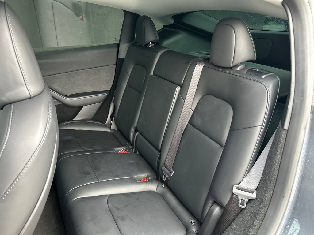 Used 2023 Tesla Model Y AWD image 18