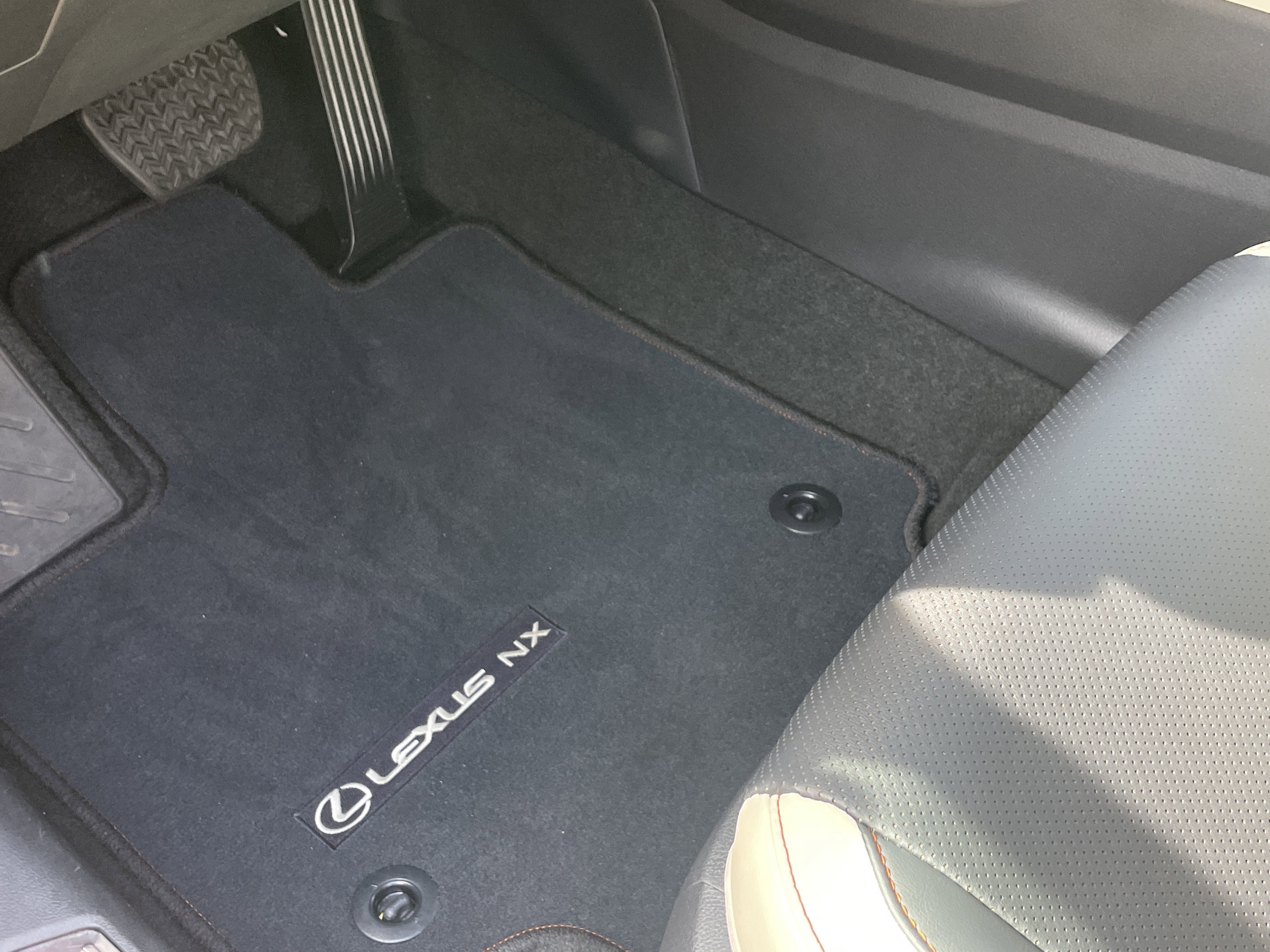 Used 2024 Lexus NX 250 NX 250 Premium w/ Cold Area Package image 17