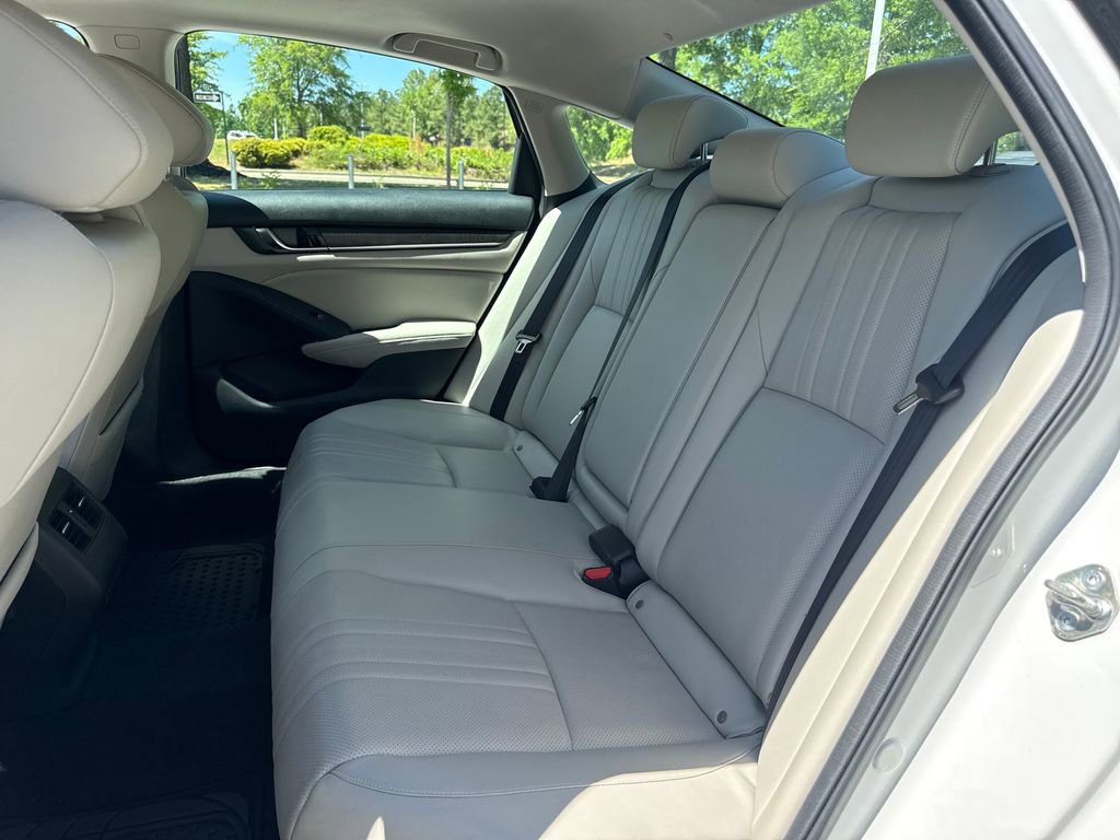 Used 2018 Honda Accord EX-L image 31
