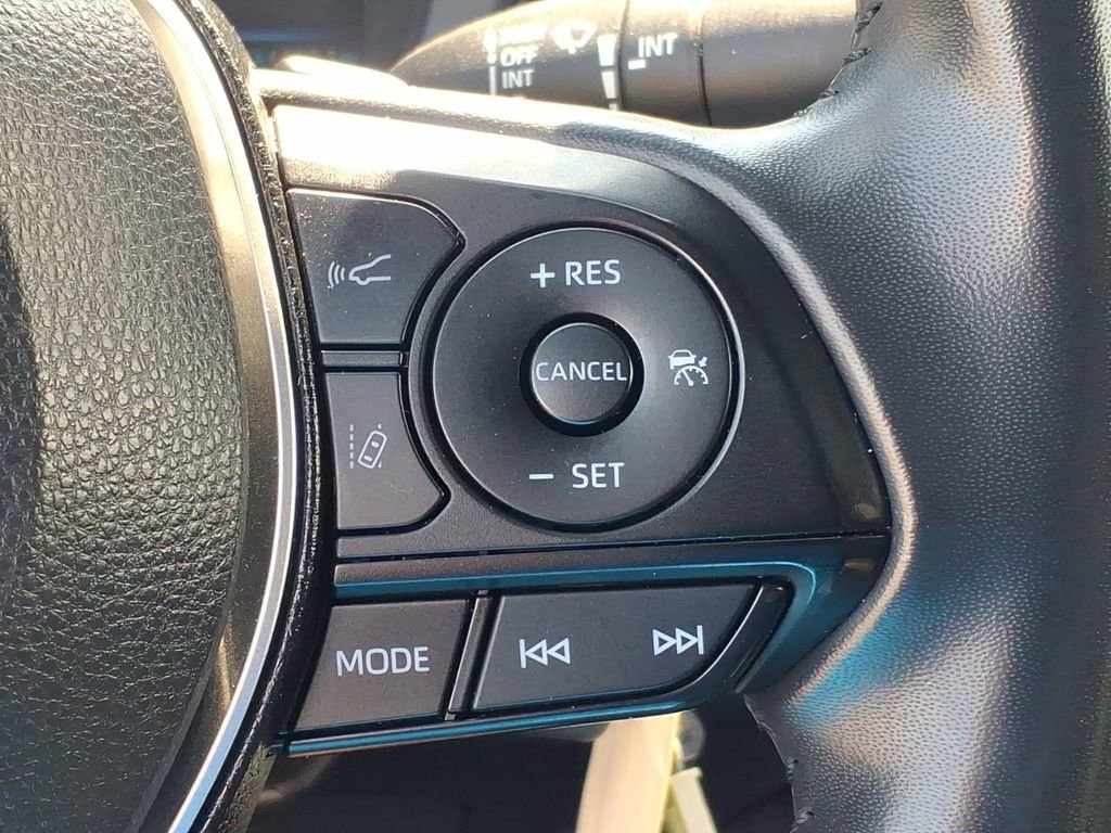 Used 2022 Toyota Corolla SE FWD image 11