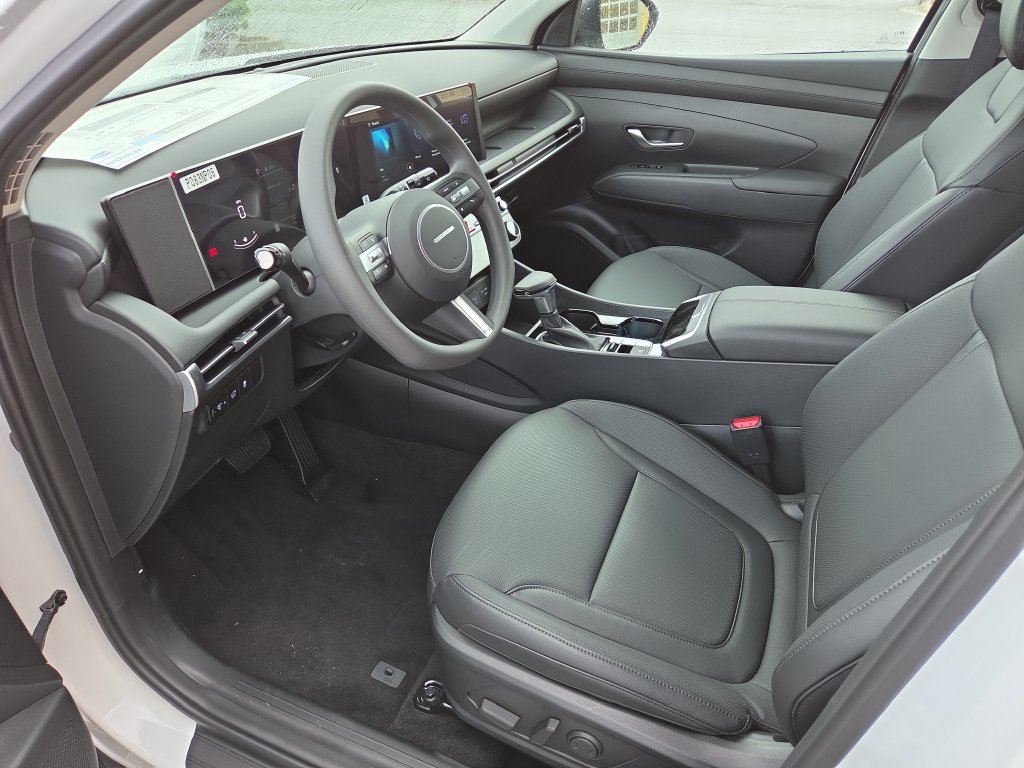 New 2026 Hyundai Tucson SEL Plus FWD image 10