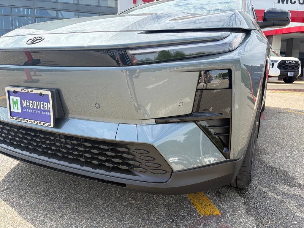 New 2026 Toyota C-HR AWD/4WD image 9