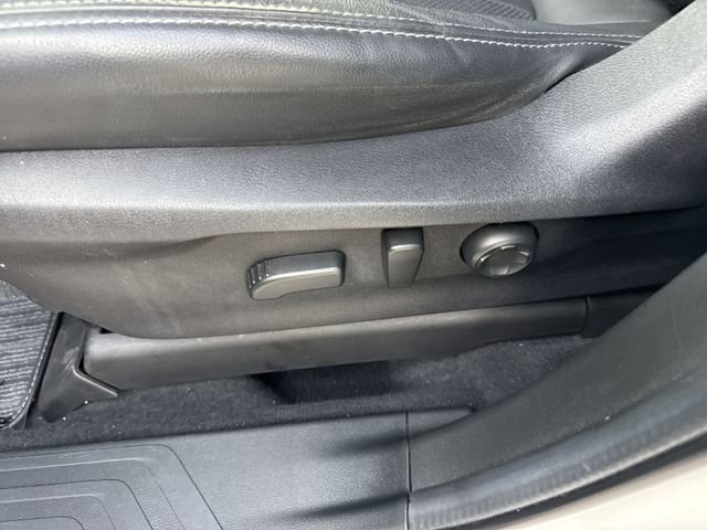 Used 2024 Subaru Ascent Limited w/ Technology Package image 12