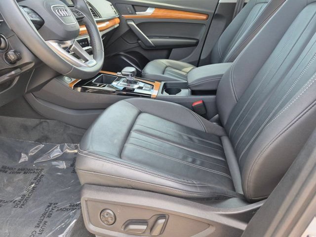 Certified 2023 Audi Q5 2.0T Premium w/ Convenience Package AWD/4WD image 9