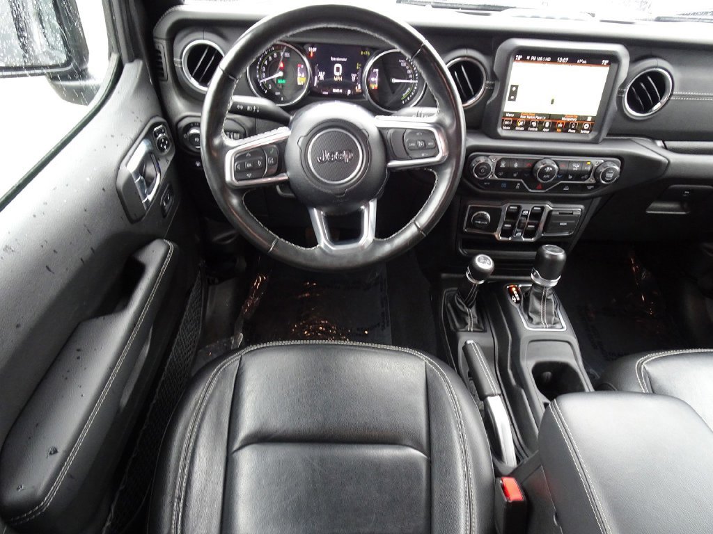 Used 2022 Jeep Wrangler Unlimited Sahara w/ Cold Weather Group AWD/4WD image 12