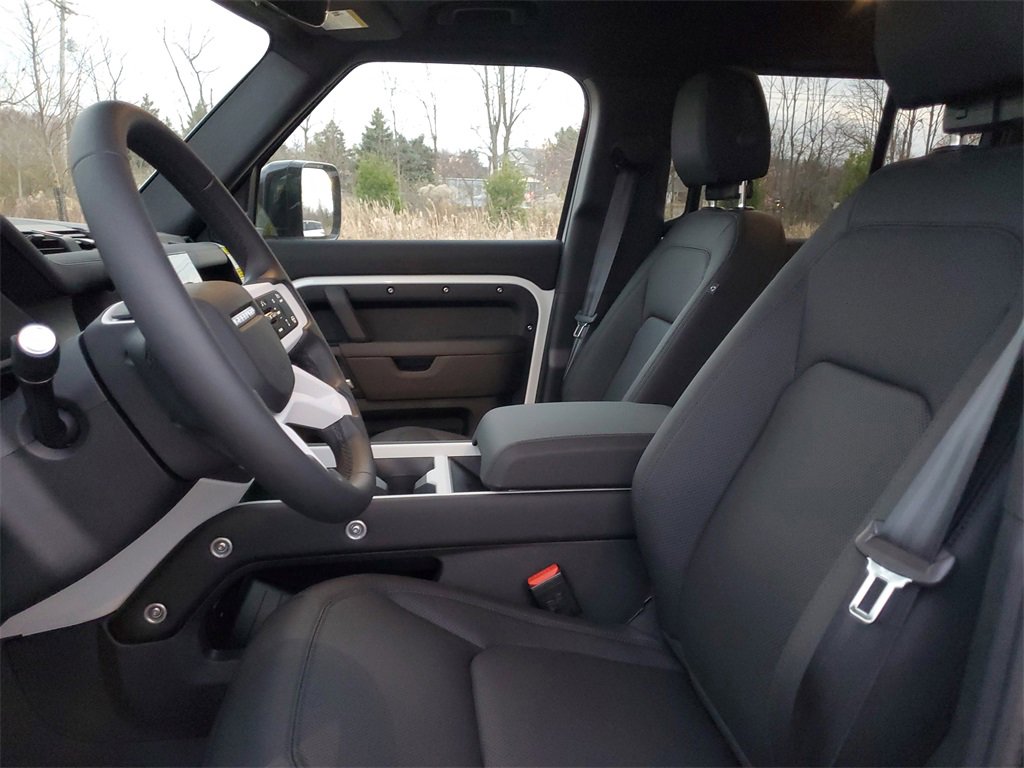 New 2026 Land Rover Defender 110 S image 7