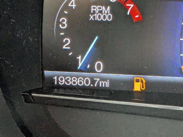 Used 2016 Ford Explorer XLT w/ Equipment Group 202A image 21