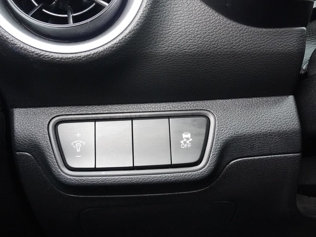 Used 2024 Kia Forte LXS FWD image 34