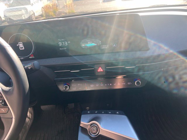 Used 2022 Kia EV6 Wind AWD/4WD image 9