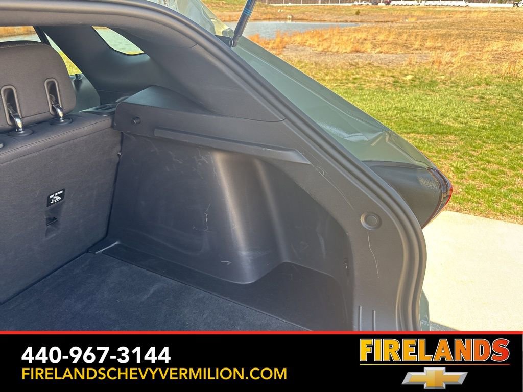 Certified 2024 Chevrolet Trax RS w/ Driver Confidence Package image 43