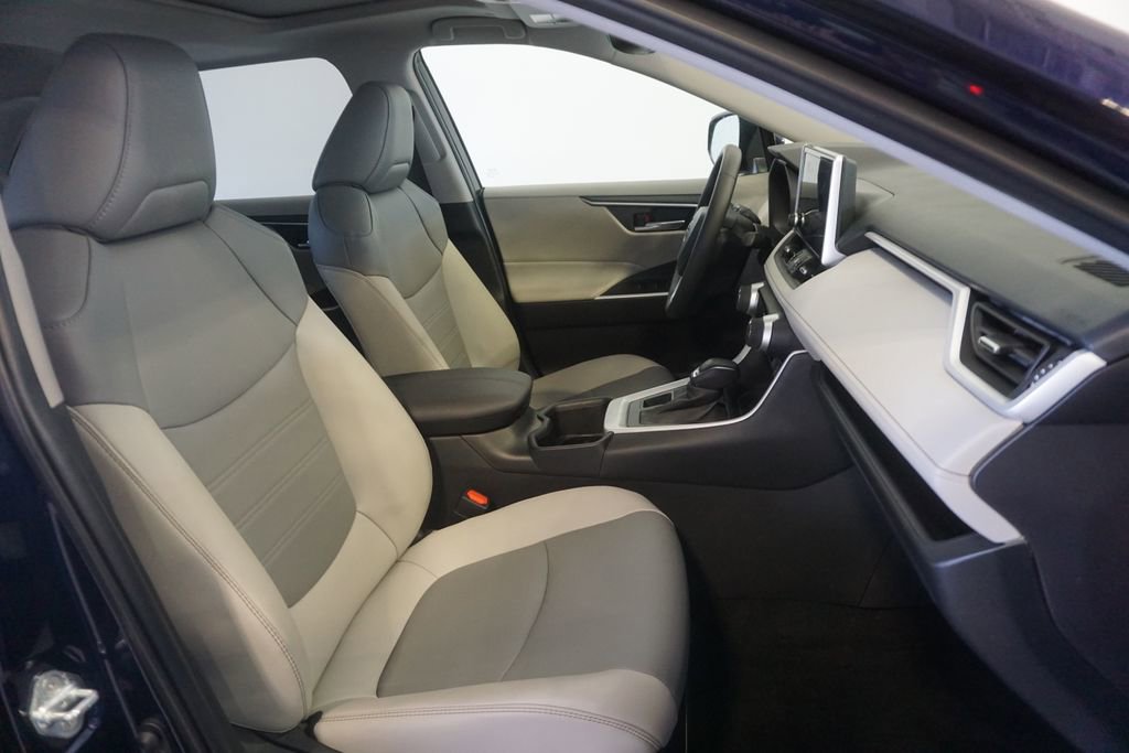 Used 2025 Toyota RAV4 XLE Premium w/ Weather Package AWD/4WD image 24