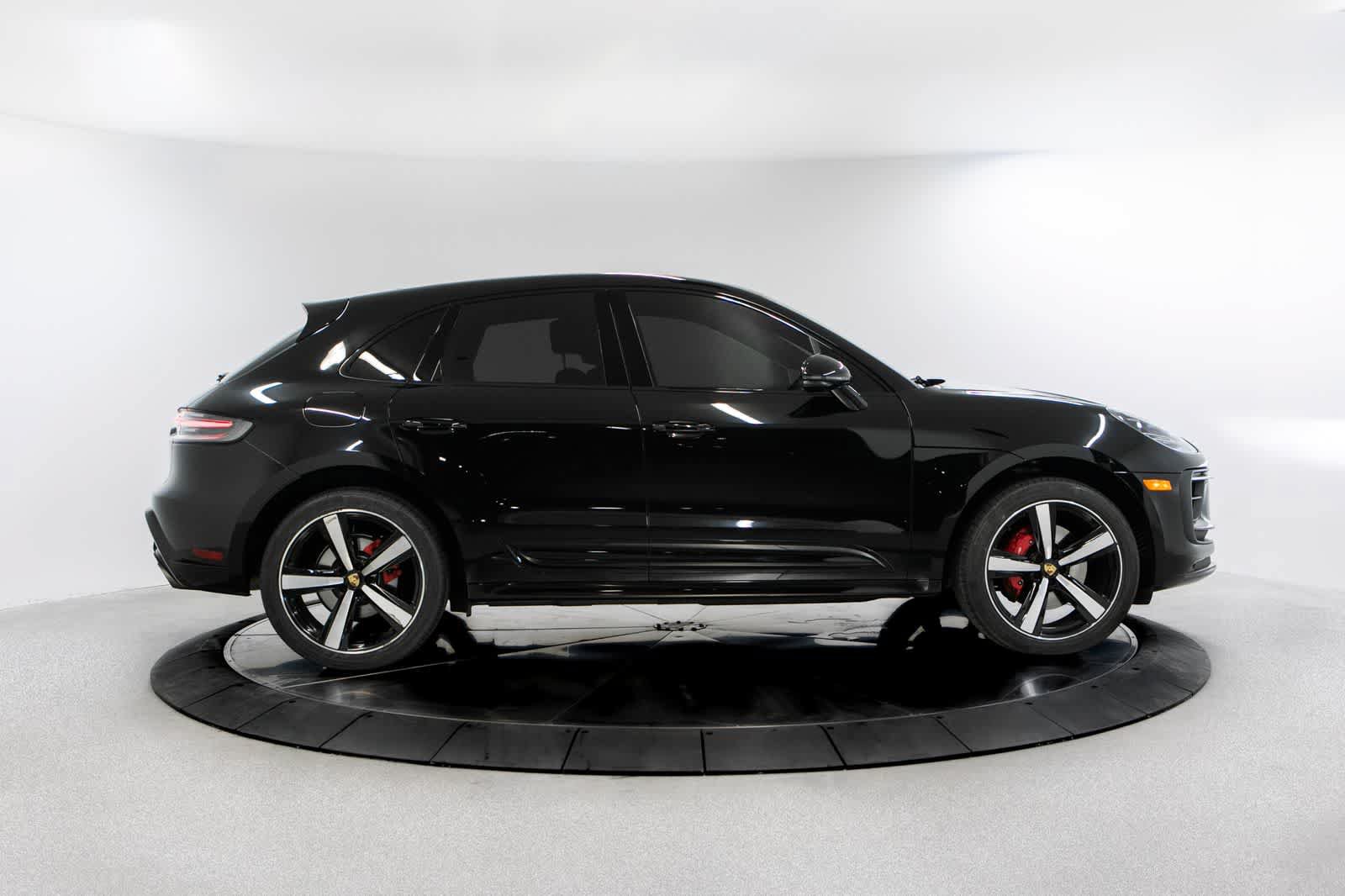 Used 2023 Porsche Macan S AWD/4WD image 8