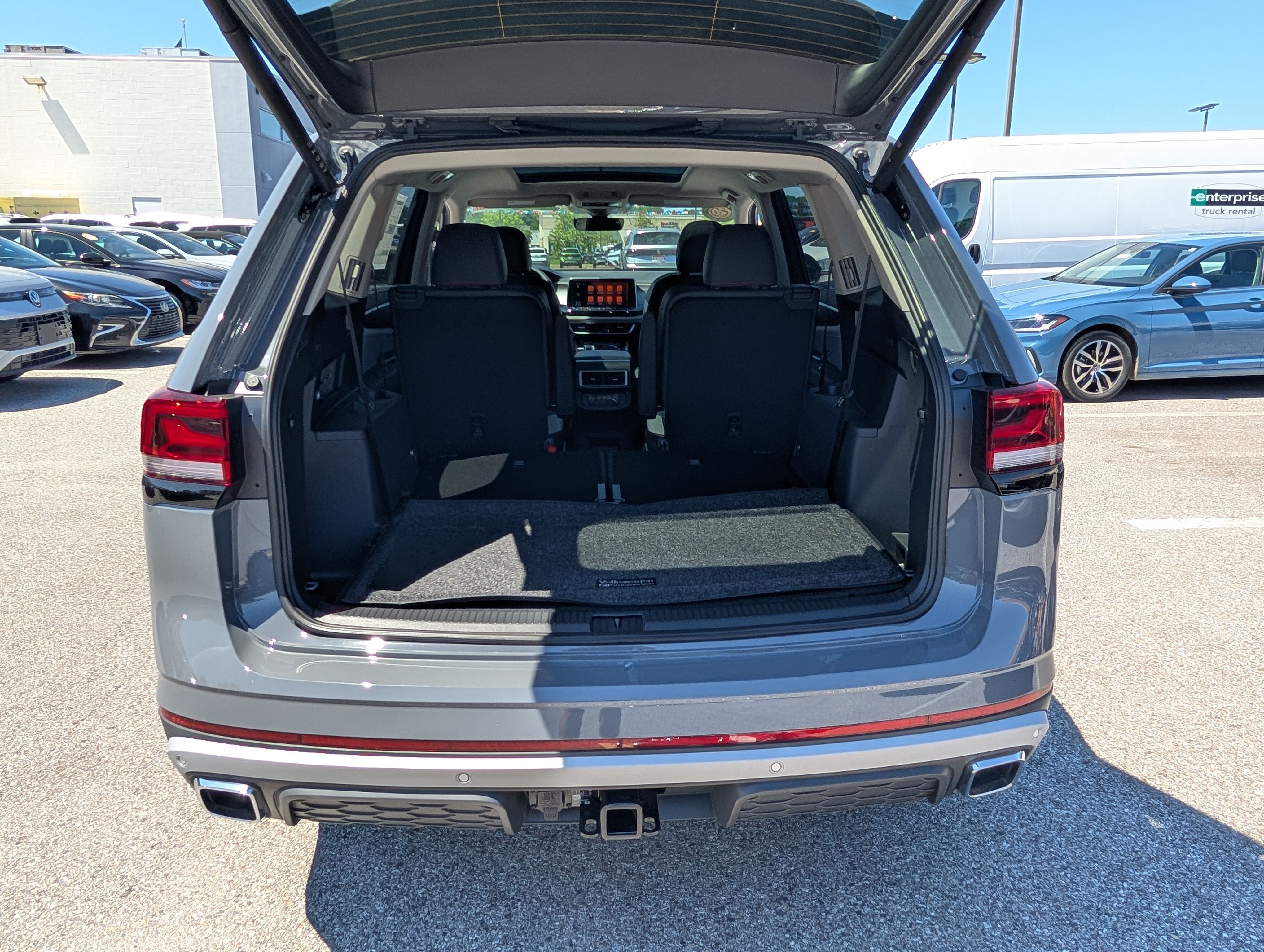 New 2026 Volkswagen Atlas Peak Edition AWD/4WD image 12