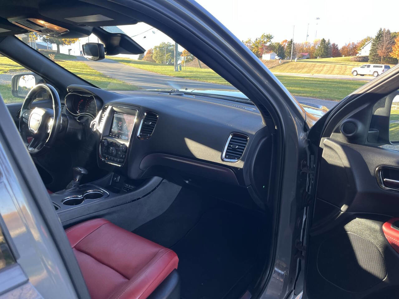 Used 2019 Dodge Durango R/T w/ Technology Group image 34