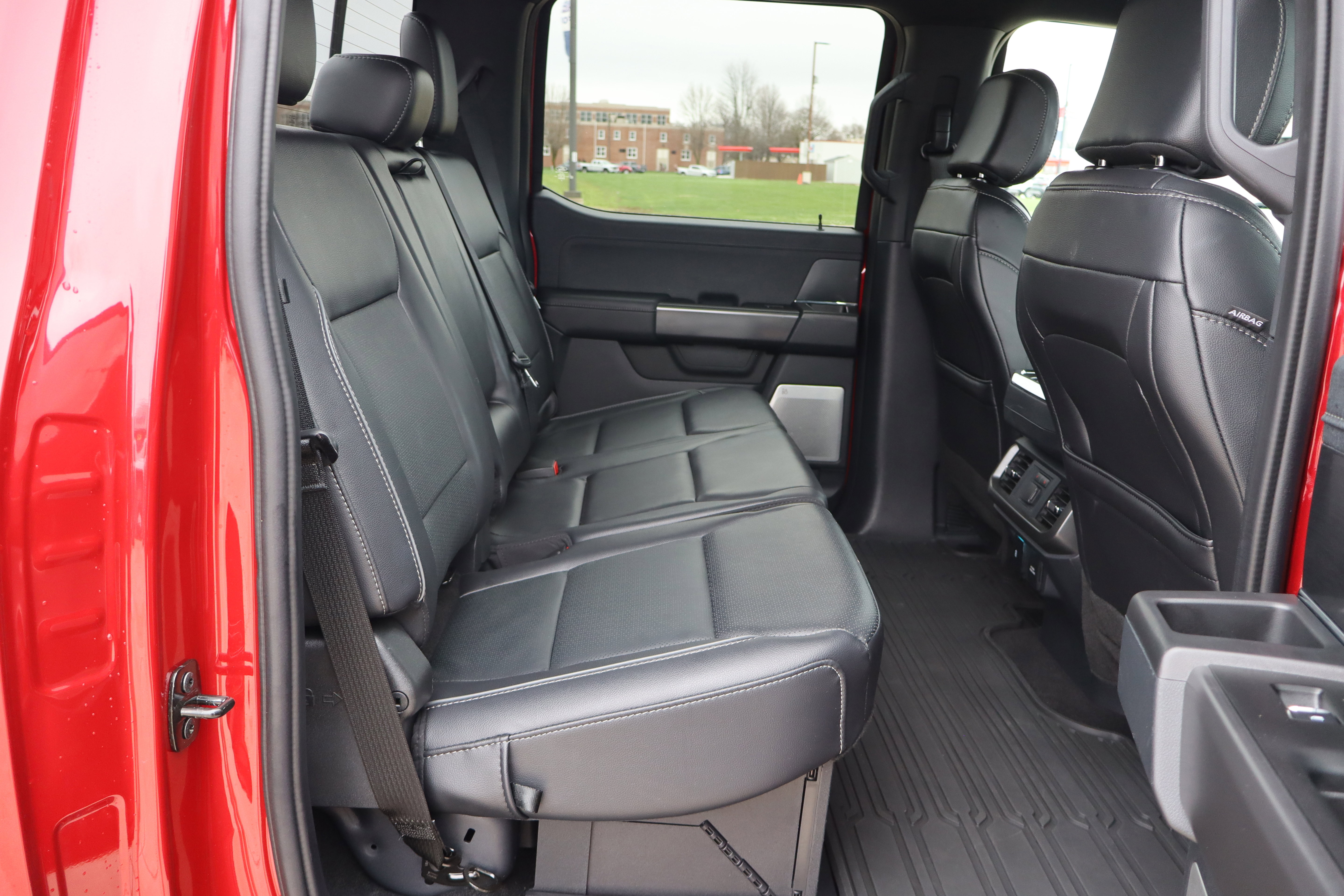 Used 2024 Ford F150 Lariat w/ Equipment Group 502A High AWD/4WD image 12