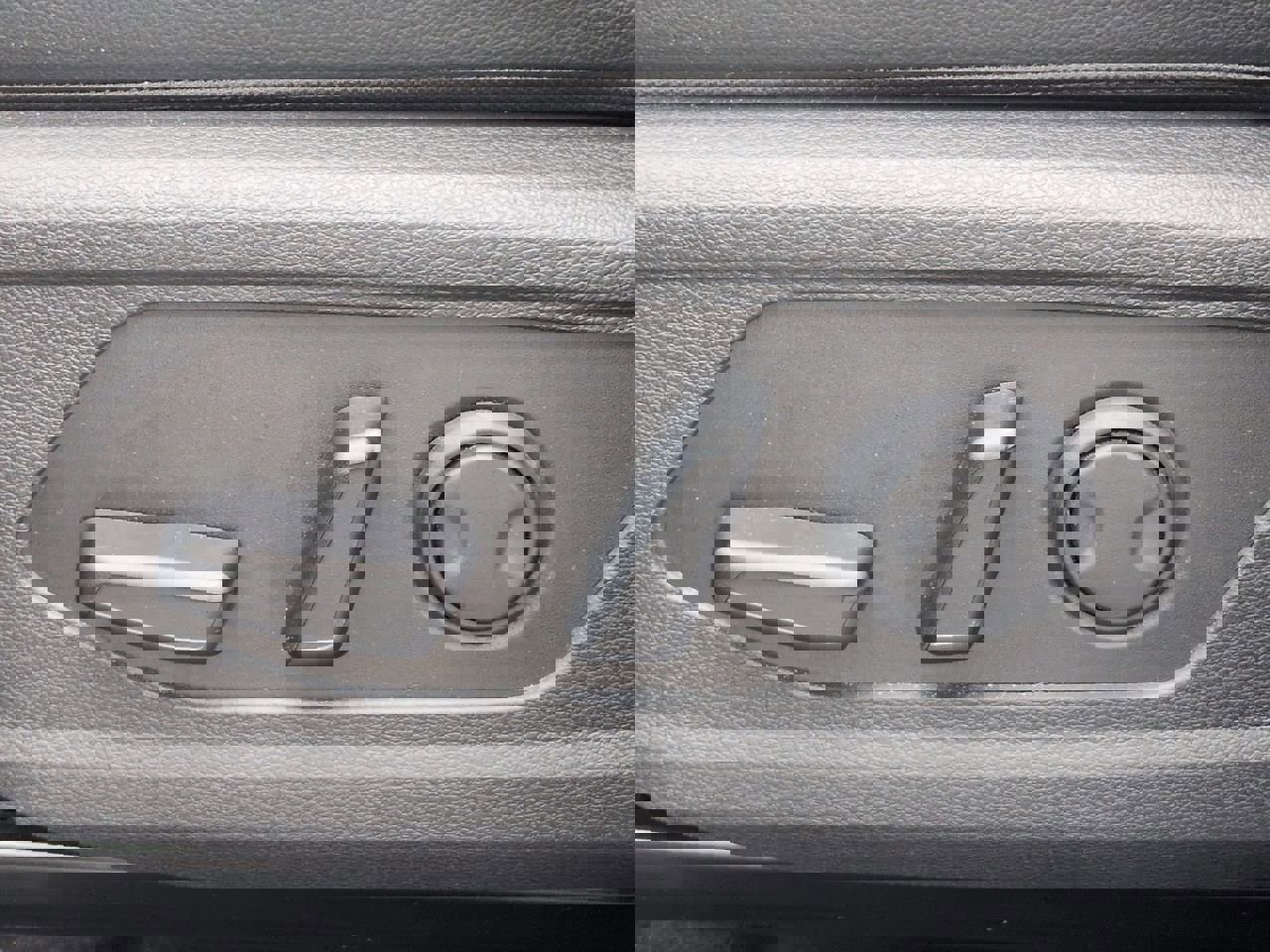 Used 2024 Kia Sportage EX image 27