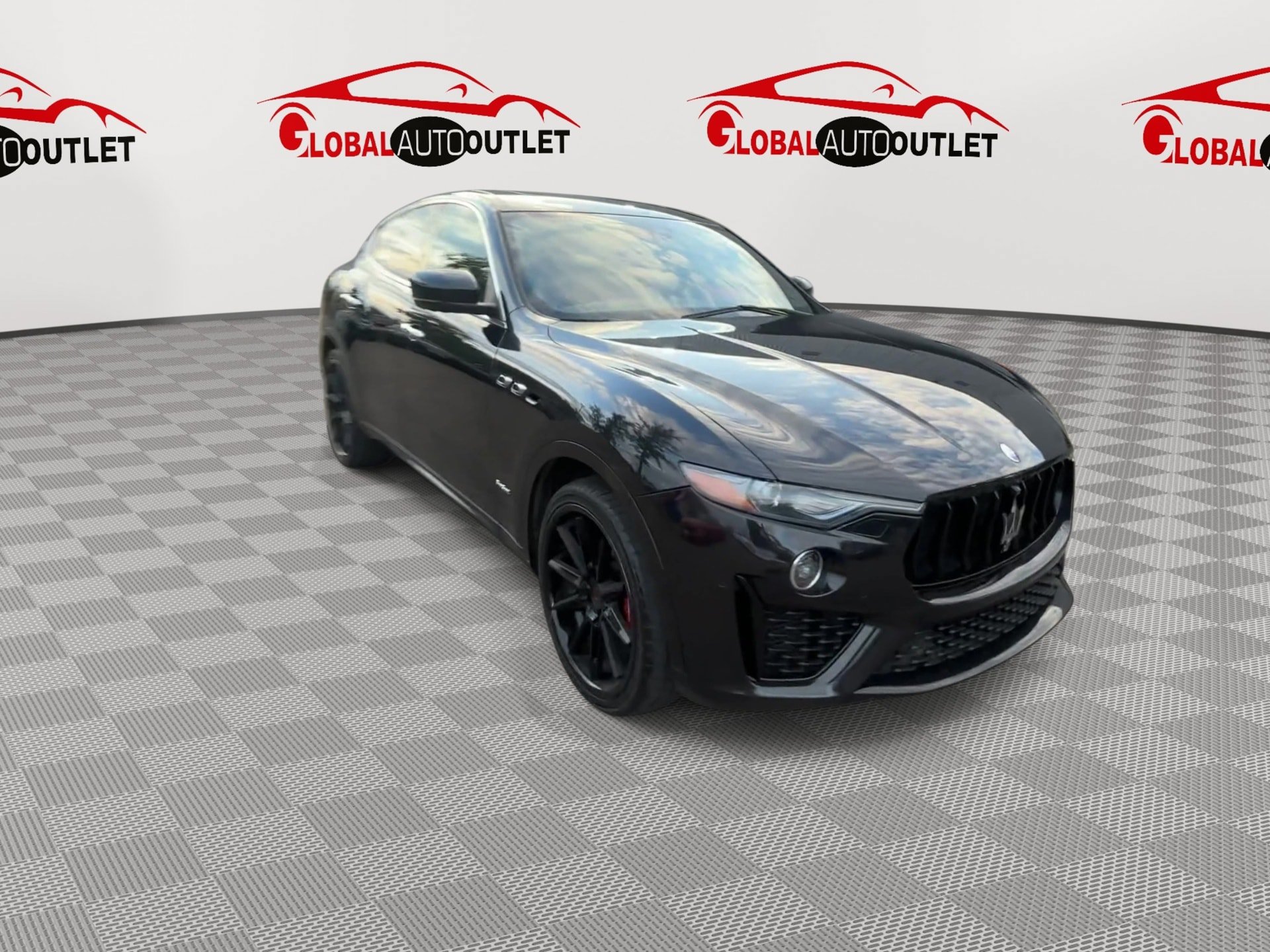 Used 2019 Maserati Levante GranSport AWD/4WD image 3