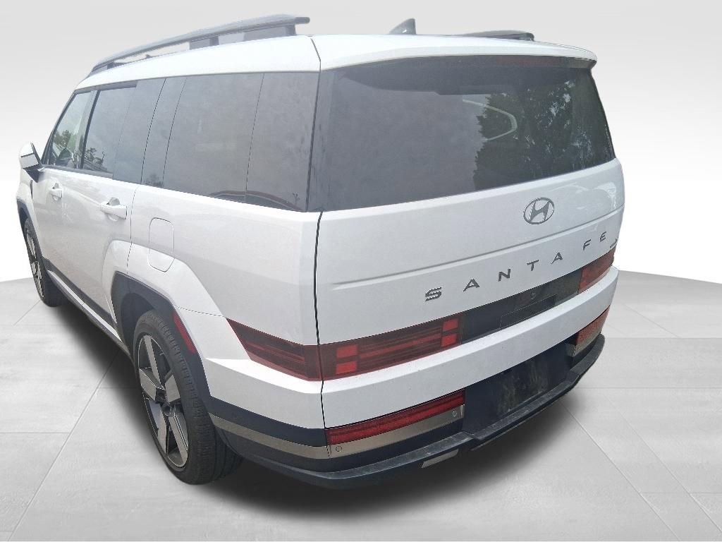 Used 2025 Hyundai Santa Fe Limited AWD/4WD image 16