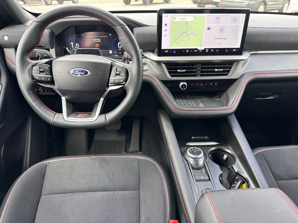 Used 2025 Ford Explorer ST AWD/4WD image 4