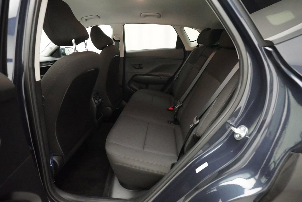 Used 2025 Hyundai Kona SEL AWD/4WD image 15