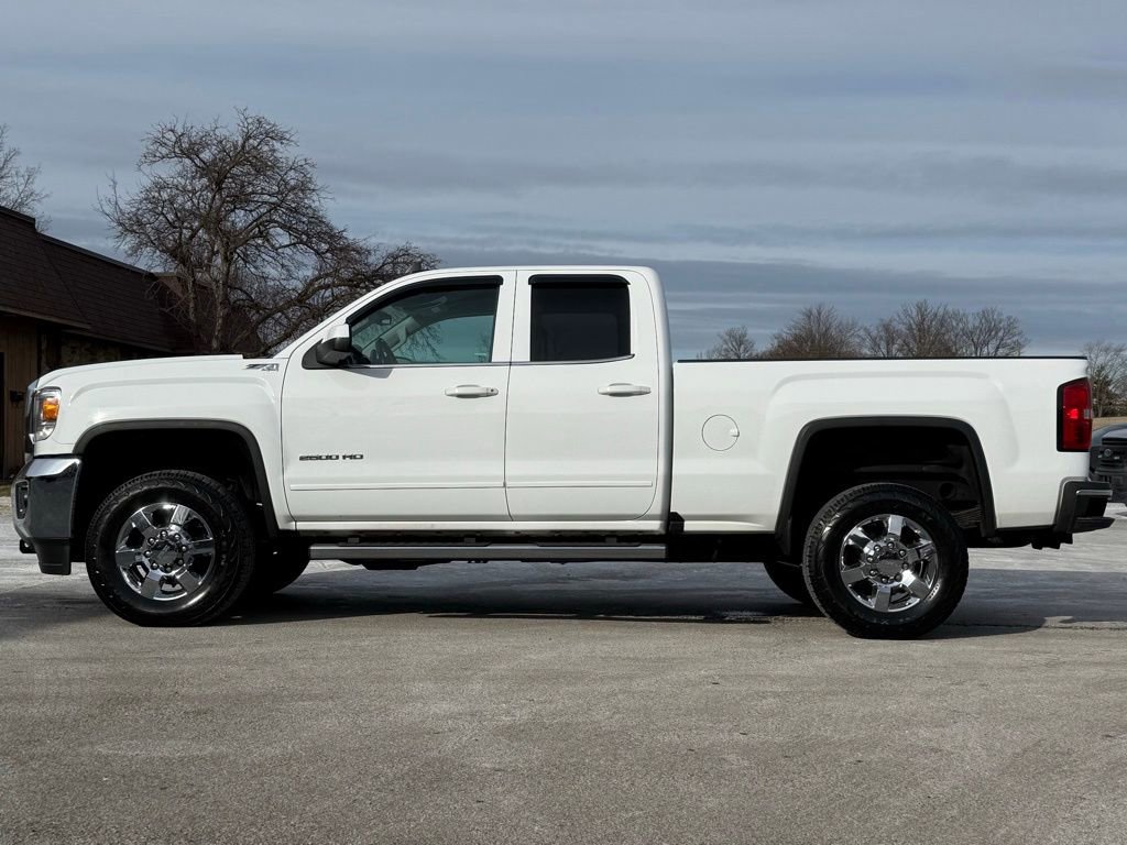 Used 2017 GMC Sierra 2500 SLE image 2