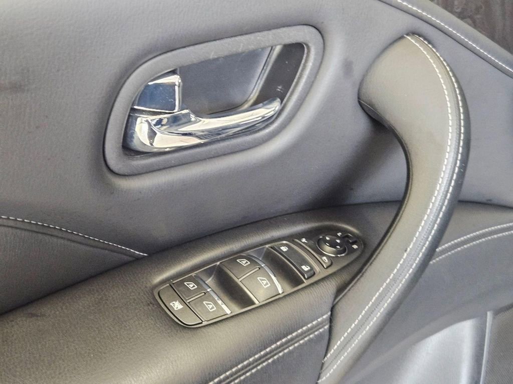 Used 2024 INFINITI QX80 Luxe image 11