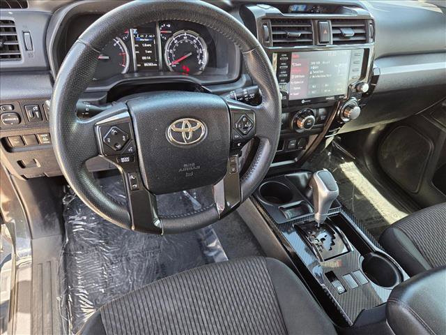 Certified 2021 Toyota 4Runner TRD Off-Road AWD/4WD image 10