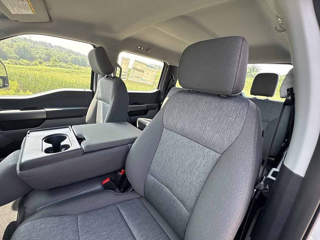 New 2026 Ford F250 XL w/ STX Appearance Package AWD/4WD image 31
