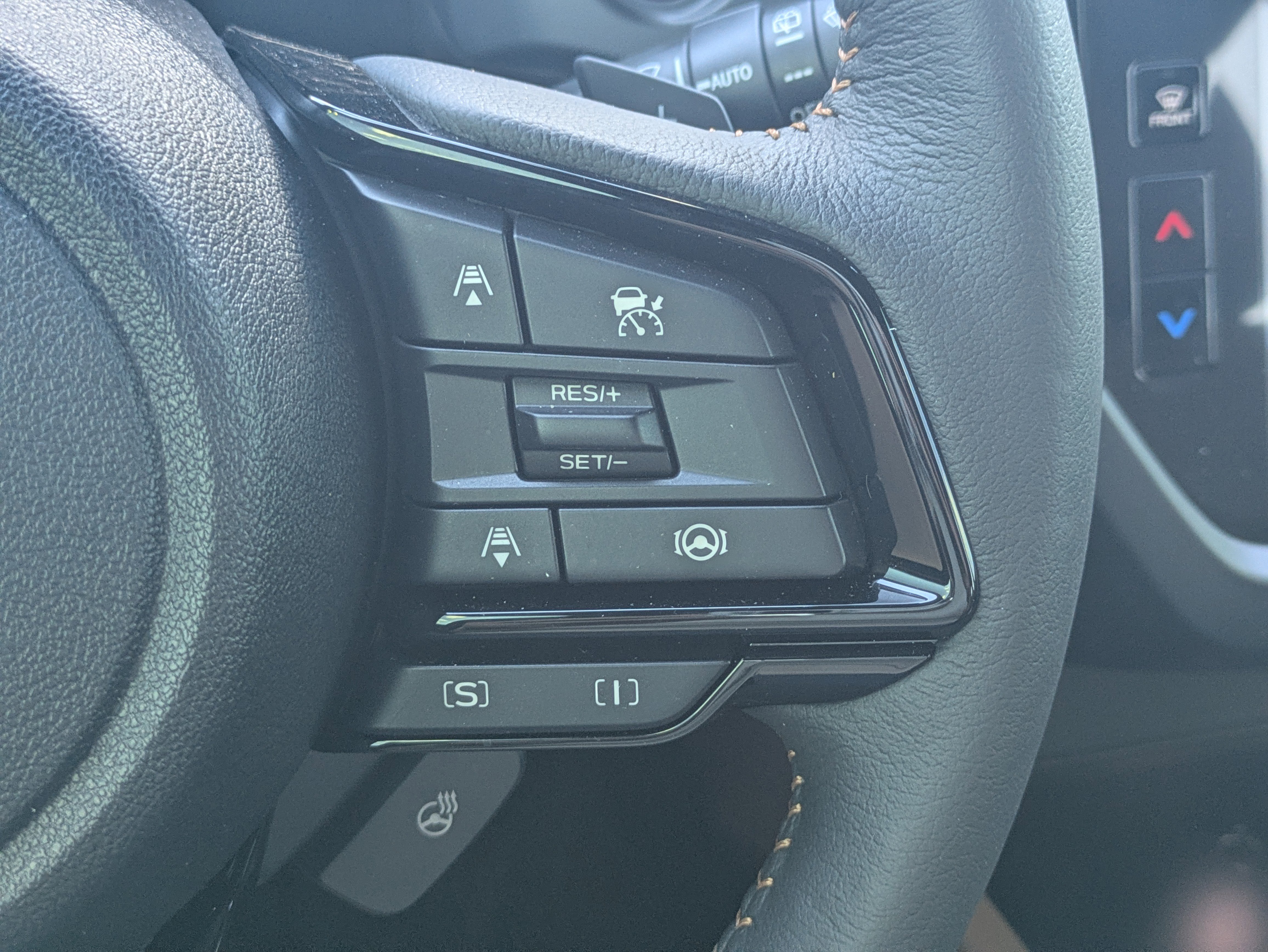Certified 2025 Subaru Forester Touring AWD/4WD image 26