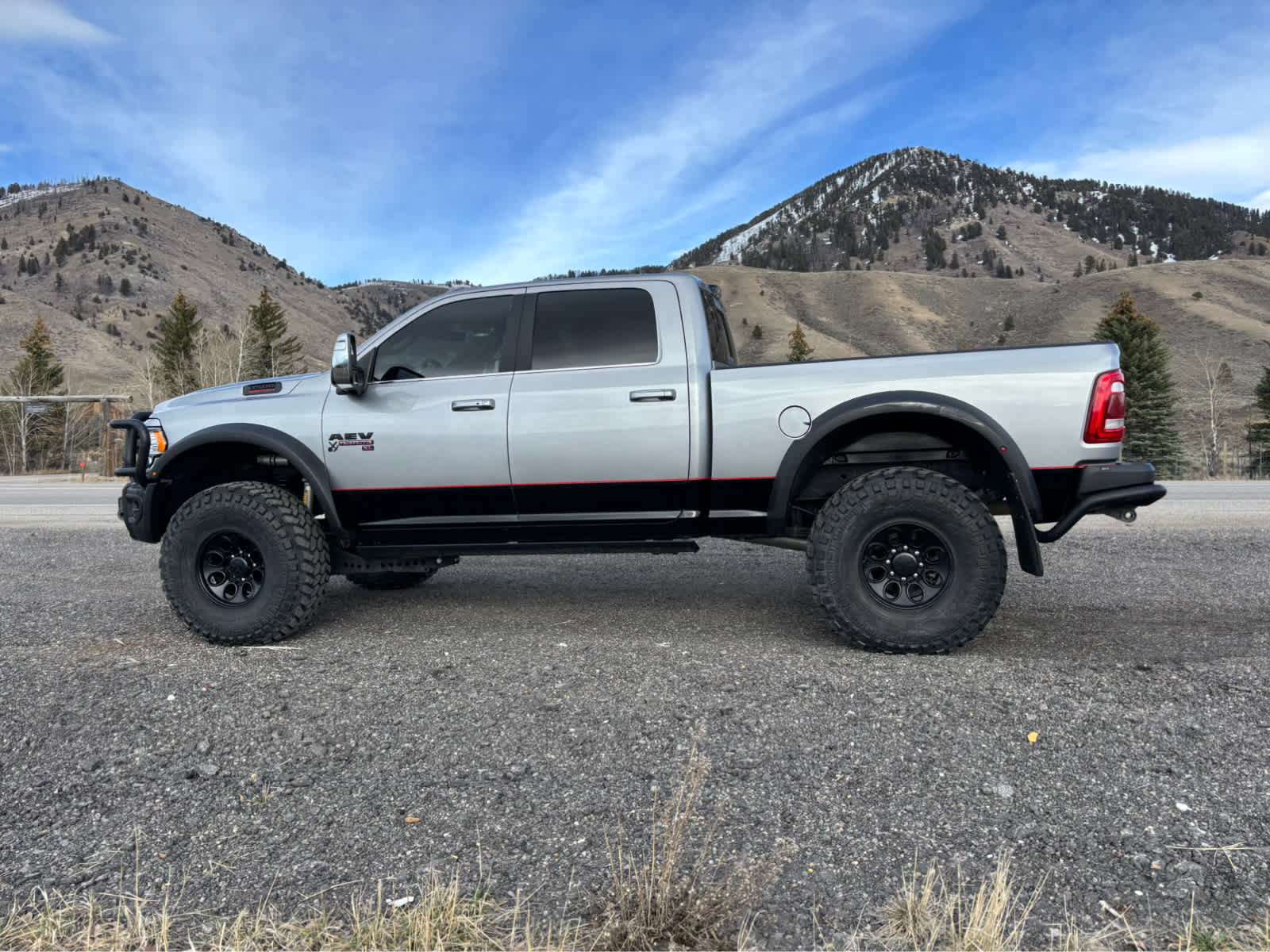 Used 2023 RAM 3500 Limited image 4