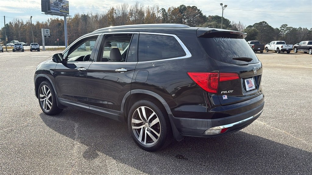 Used 2017 Honda Pilot Touring image 6