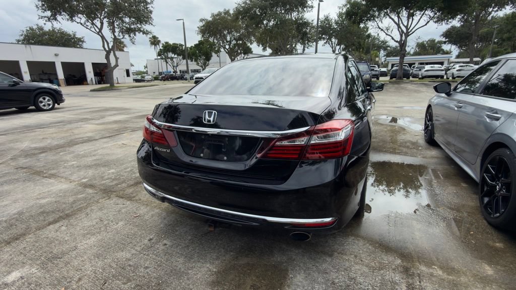 Used 2017 Honda Accord LX image 5