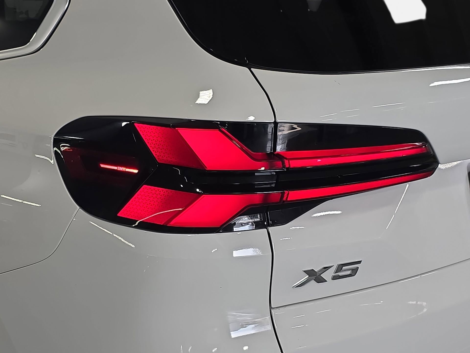 Used 2025 BMW X5 xDrive40i image 33