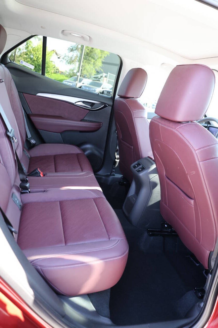 Used 2024 Buick Envision Sport Touring AWD/4WD image 16