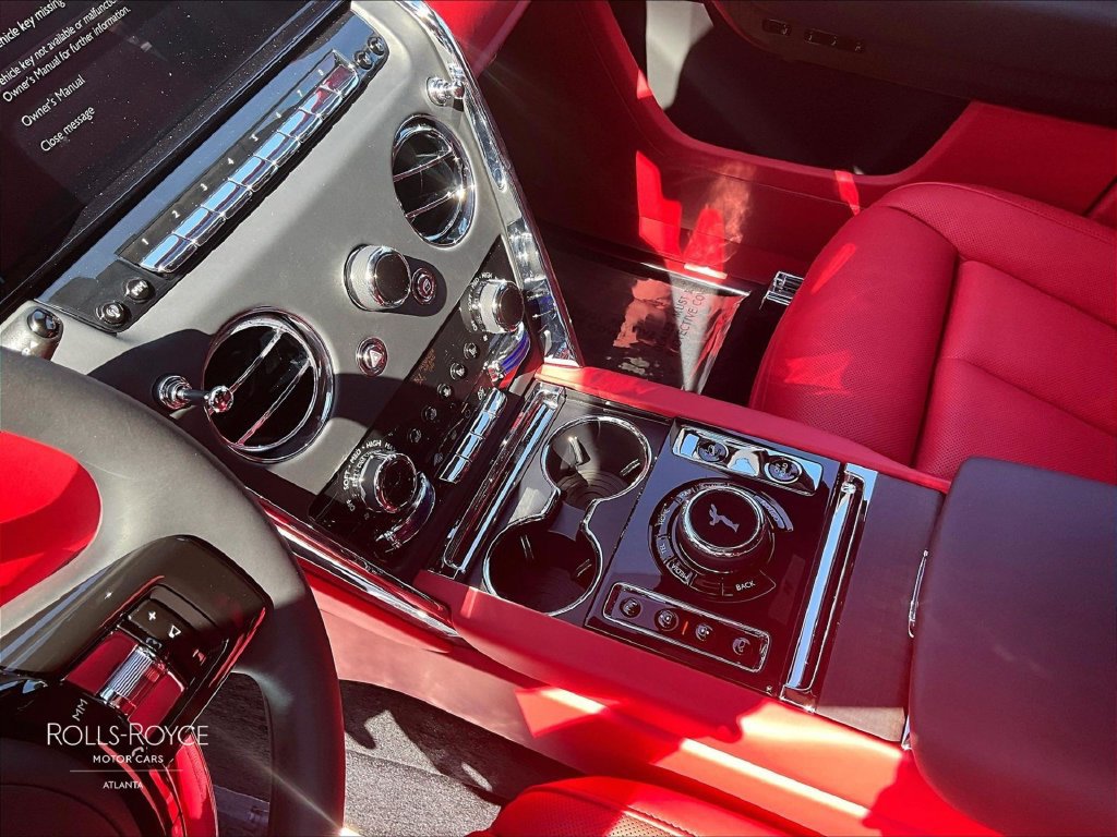 New 2027 Rolls-Royce Cullinan AWD/4WD image 8
