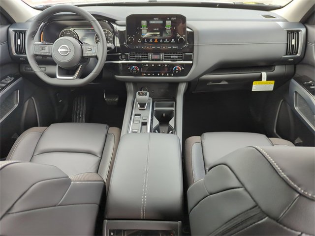 New 2025 Nissan Pathfinder SL image 19