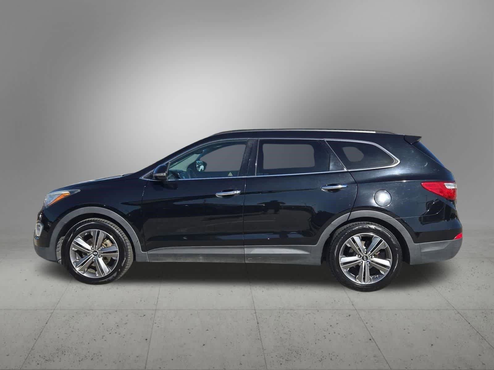 Used 2015 Hyundai Santa Fe GLS w/ Option Group 02 FWD image 3