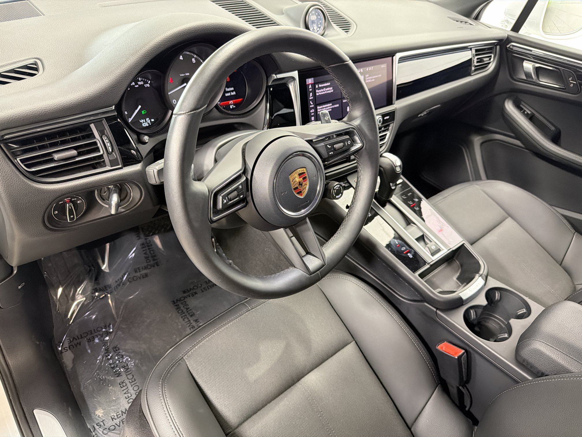 Certified 2026 Porsche Macan S AWD/4WD image 4