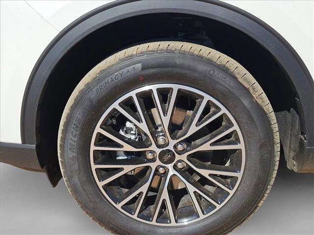 New 2026 Ford Escape SE image 10