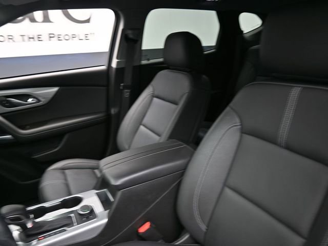 Used 2024 Chevrolet Blazer LT w/ Midnight/Sport Edition image 16