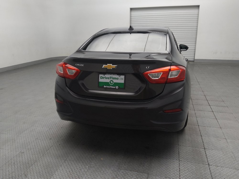 Used 2017 Chevrolet Cruze LT w/ Convenience Package FWD image 7